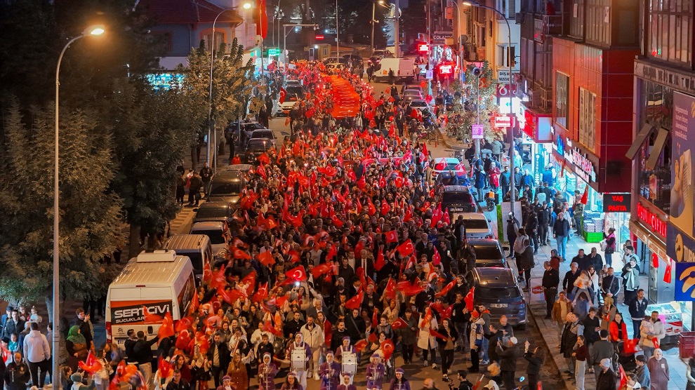 Afyon Haber Cumhuriyet Bayrami Fener Alayi (3)