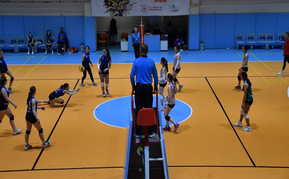 Yıldız Kızlar Voleybol Kulüp Müsabakaları tamamlandı