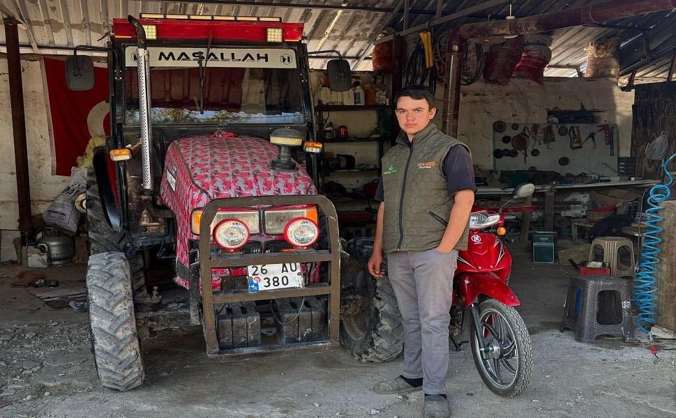 Traktör yıkarken akıma kapılan çocuk hayatını kaybetti