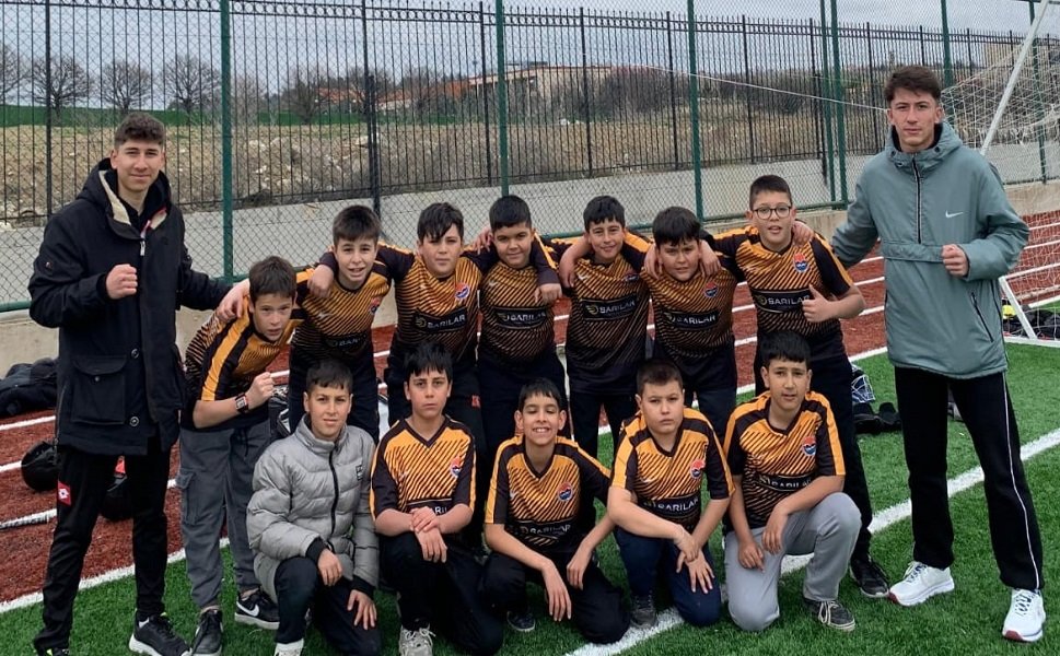 Maver Kemal Arsoy OO beyzbolda Türkiye finallerinde