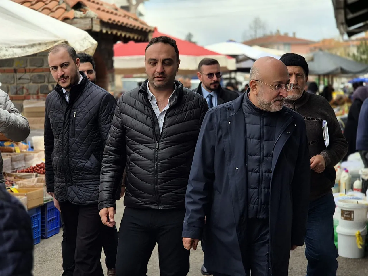 Sahin Pazar Yeri Talebini Belediye Meclisine Tasiyacagiz 4 1775894007 R53 F Sm