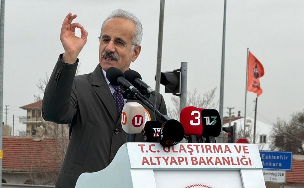 Bakan Uraloğlu, Afyonkarahisar'da konuştu