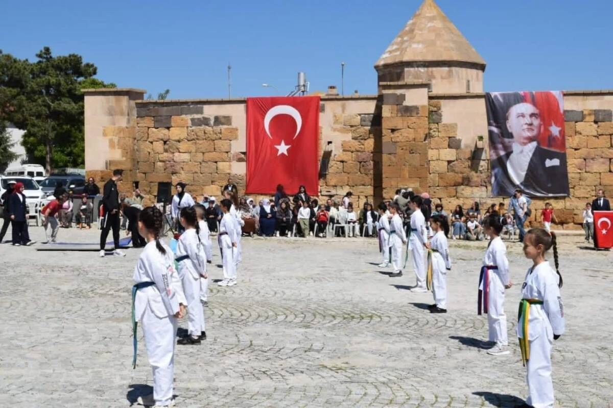 19 Mayıs 5-1