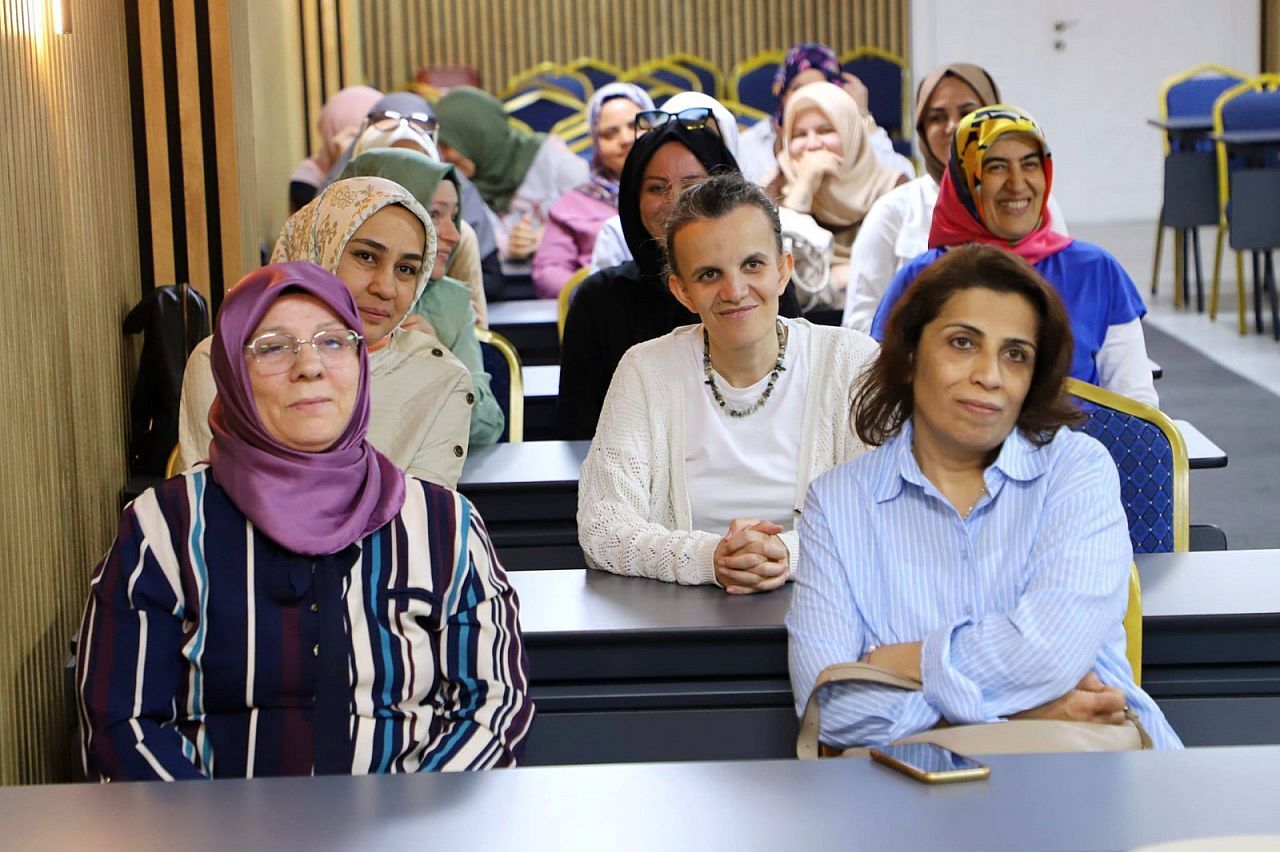 Ak Parti Afyonkarahisar Teskilati Antalyada Kampa Girdi 6 1778931328 Znji G7