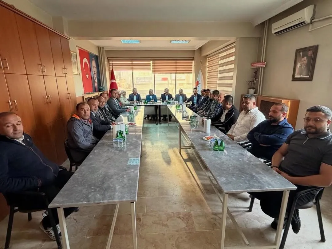 Ak Parti Heyeti İscehisarlı Hemşerileriyle Bayramlaştı 3