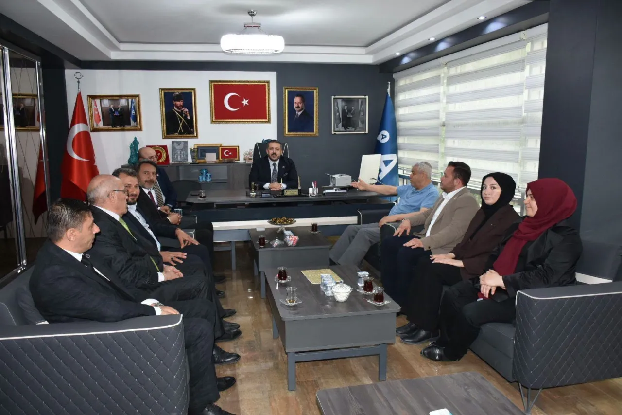 Ak Parti'den Siyasi Partilere Bayram Ziyareti 2