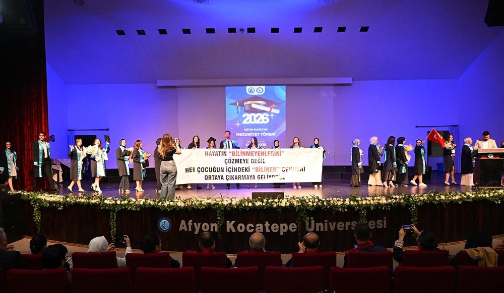 Akü Mezuniyet 3