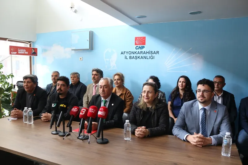 Chp Toplantı 3