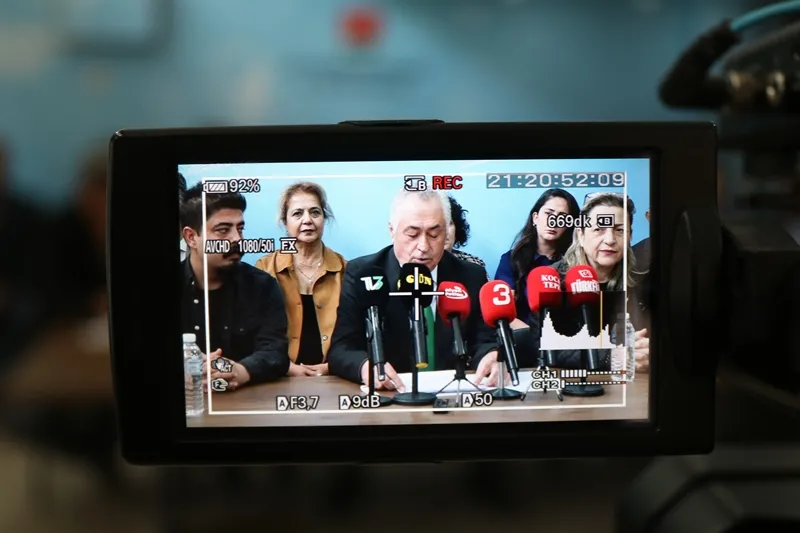 Chp Toplantı 6