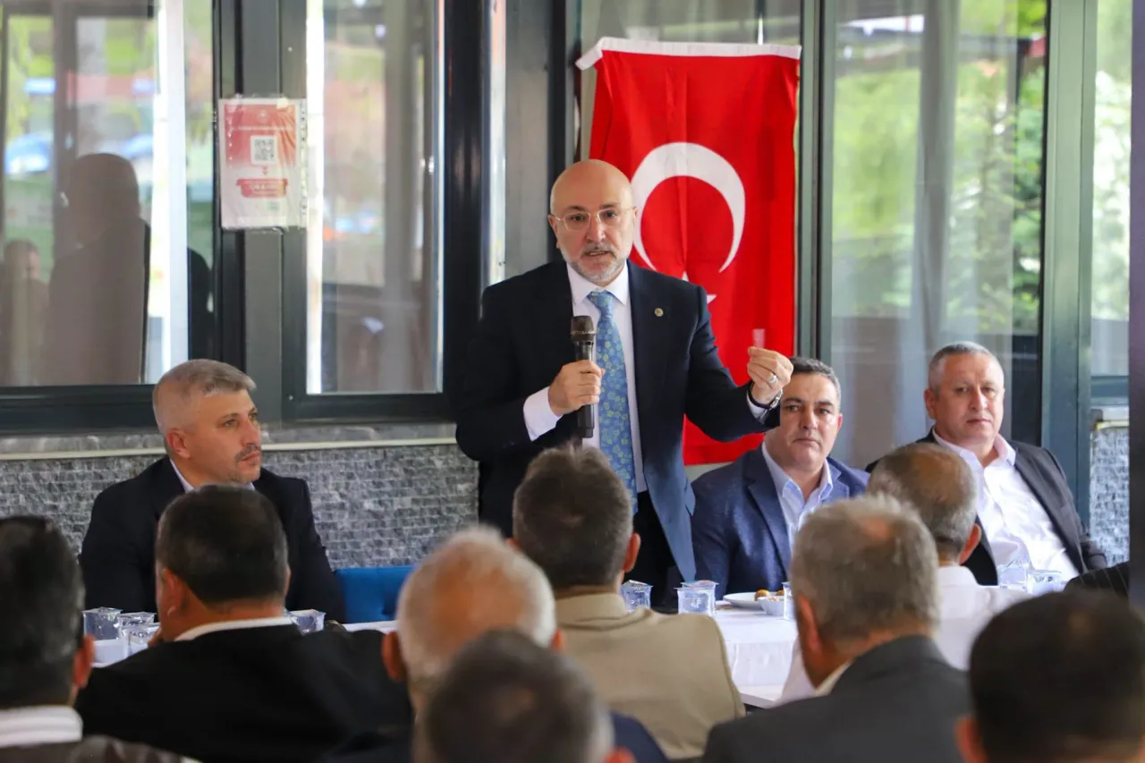 Çobanlar Ak Parti Teşkilatı Bayramın Coşkusunu Birlikte Paylaştı 3