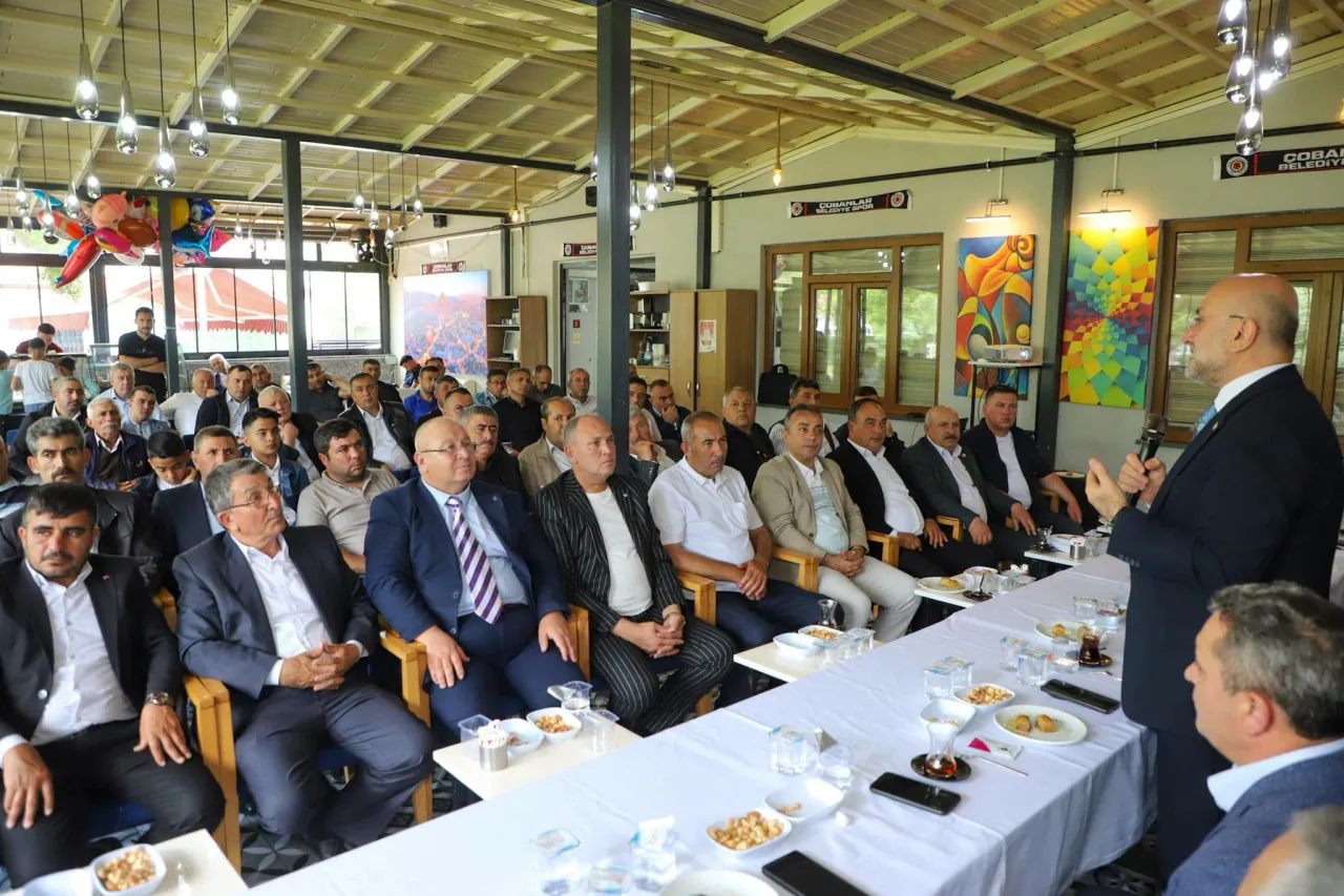 Çobanlar Ak Parti Teşkilatı Bayramın Coşkusunu Birlikte Paylaştı 4