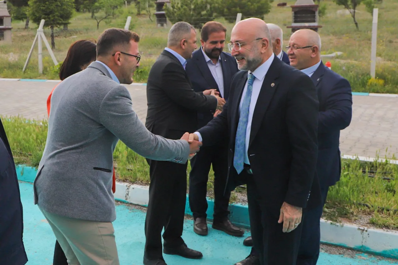 Emirdağ'da Ak Parti Teşkilatından Bayramlaşma Buluşması 2