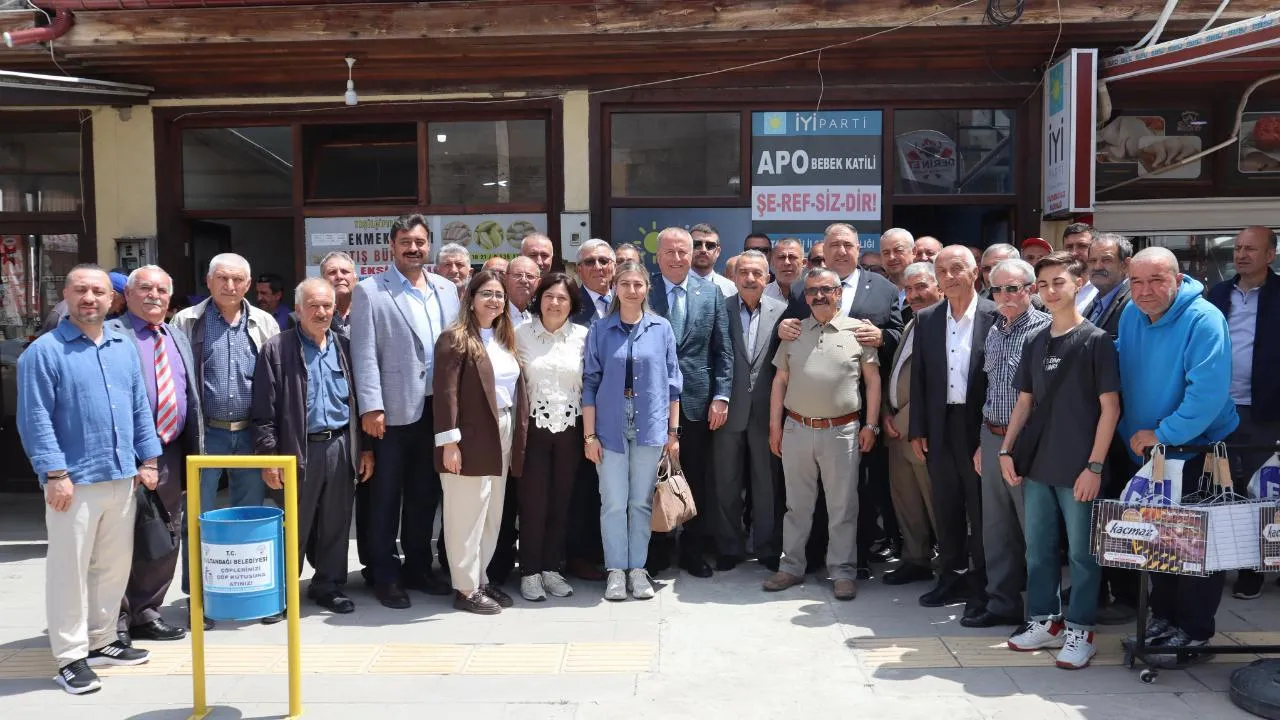 İyi̇ Parti Afyon'da Bayram Coşkusu 1