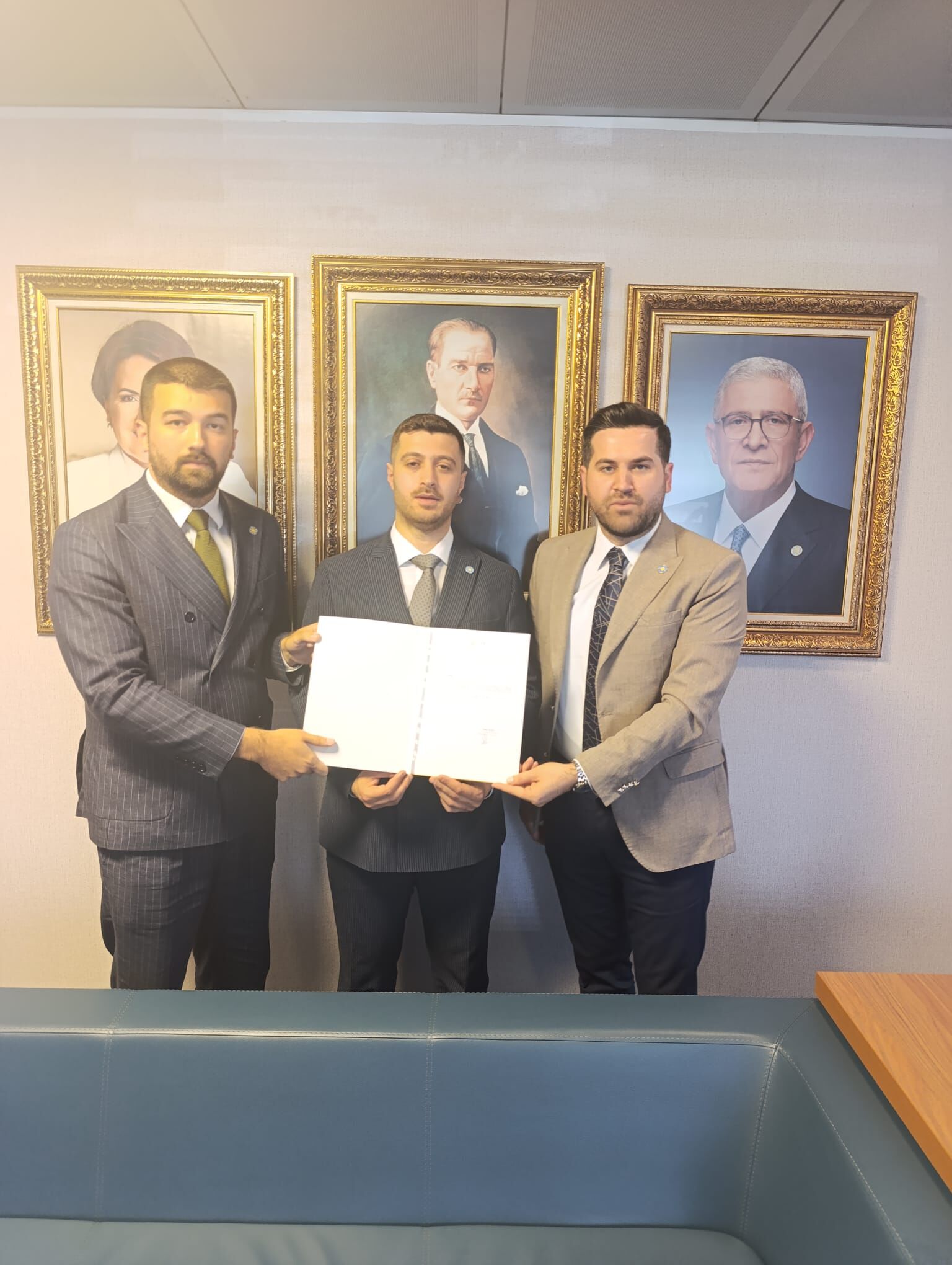 Iyi Parti Gençlik 3