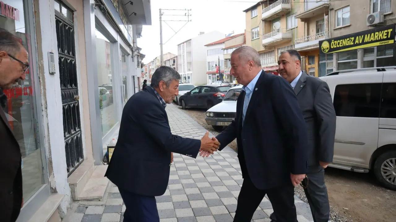 İyi̇ Parti Sinanpaşa'da Kurban Bayramı Coşkusu 3