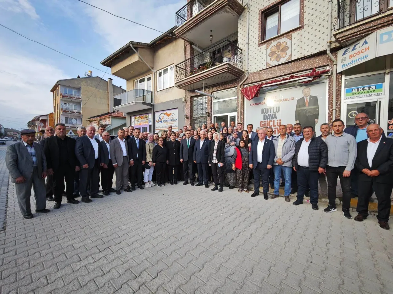 Milletvekili Hasan Arslan’ın Katılımıyla Sinanpaşa Ak Parti’de Bayramlaşma 3