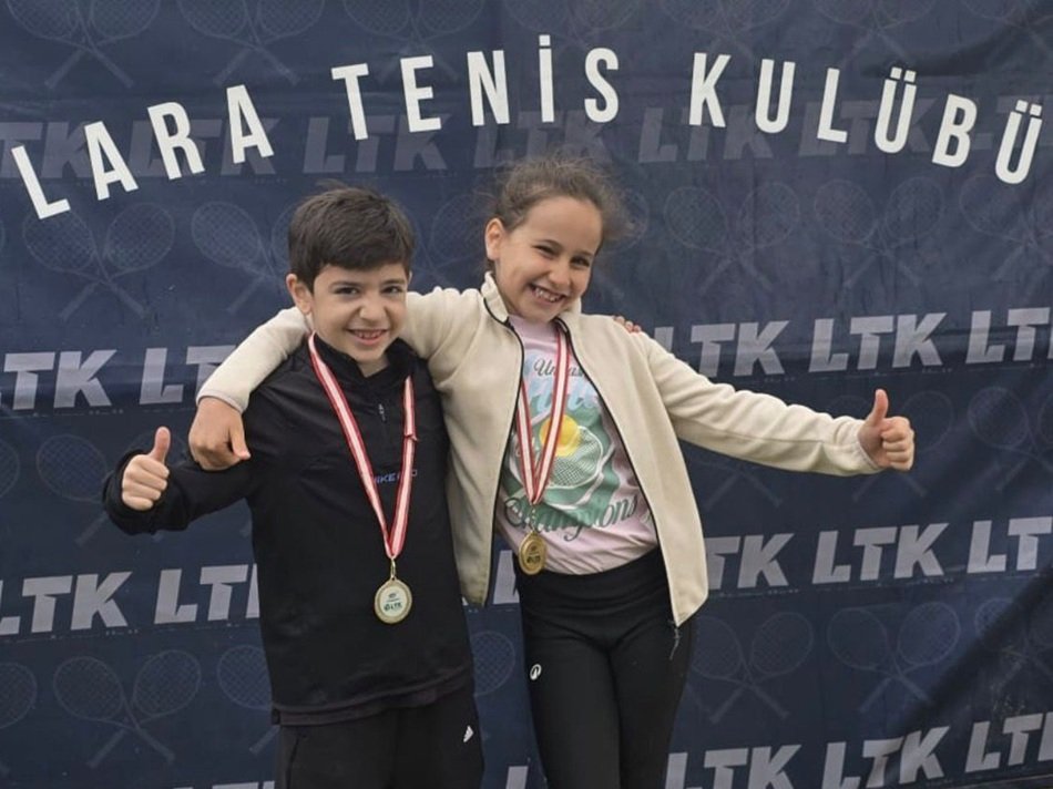 Şampiyon Minikler