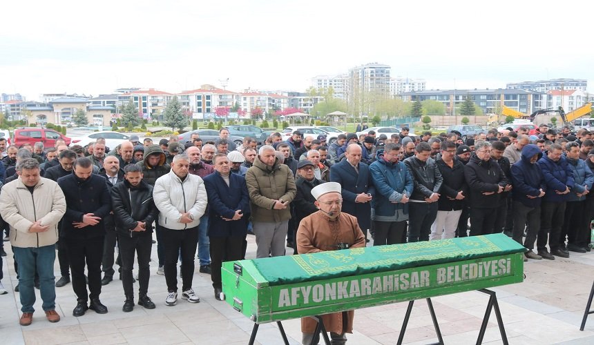 Tahir Yeter Son Yolculuğuna Gözyaşlarıyla Uğurlandı (2)-1