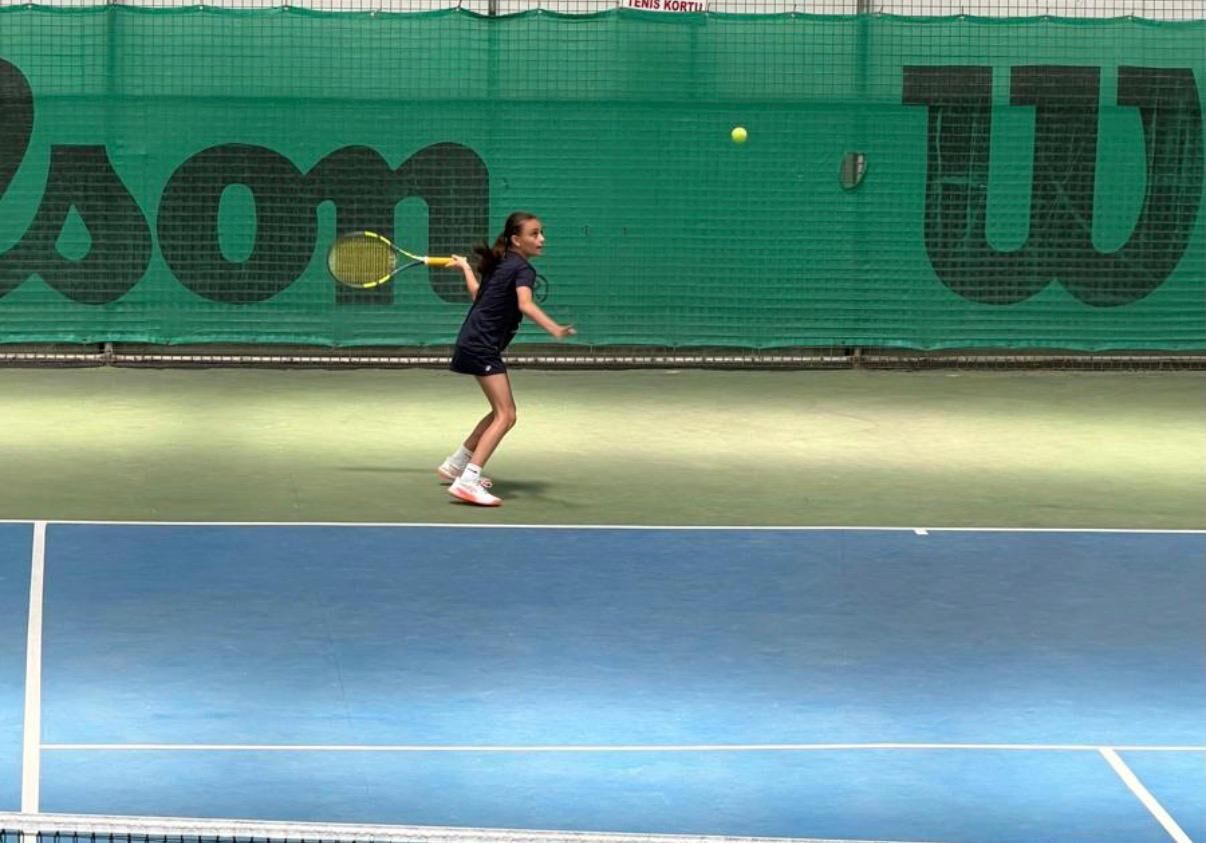 Tenis 2