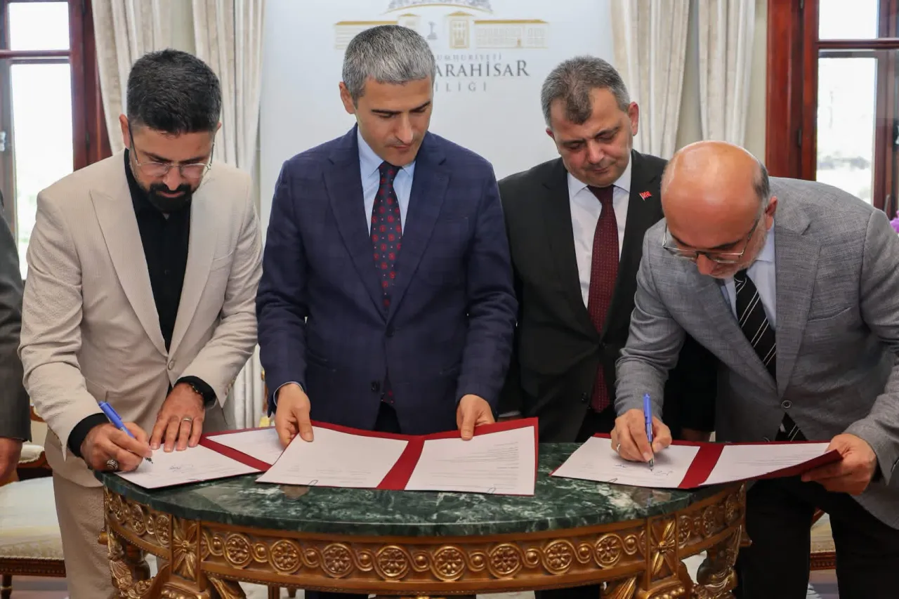 4 6 Yaş Münevver Yanar Kur’an Kursu İçin İmzalar 2