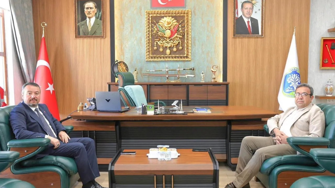 Adnan Öztaş Ve Av. Zekeriya Aslan Bir Araya Geldi 1