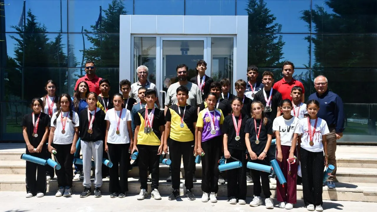 Afyon'a 4 Farklı İlden Madalyalarla Döndüler 1