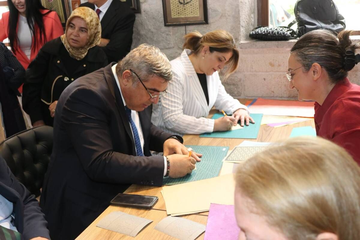 Afyon’da “Aheng I Kat’ı” Sergisi Açıldı 2