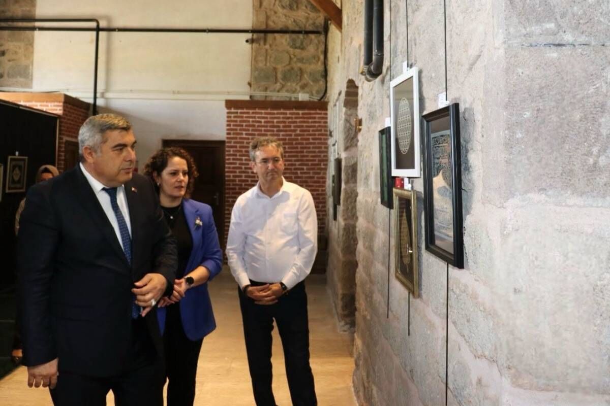 Afyon’da “Aheng I Kat’ı” Sergisi Açıldı 3