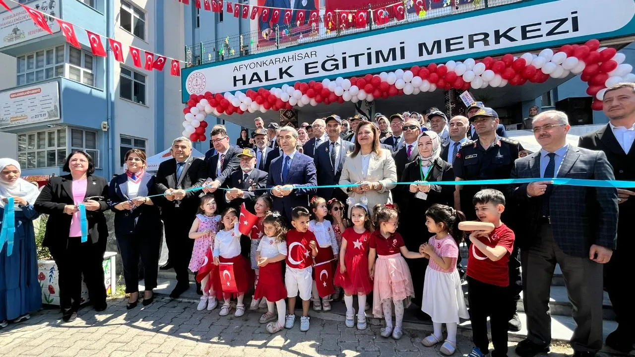 Afyon'da Hayat Boyu Öğrenme Şenliği 1-1
