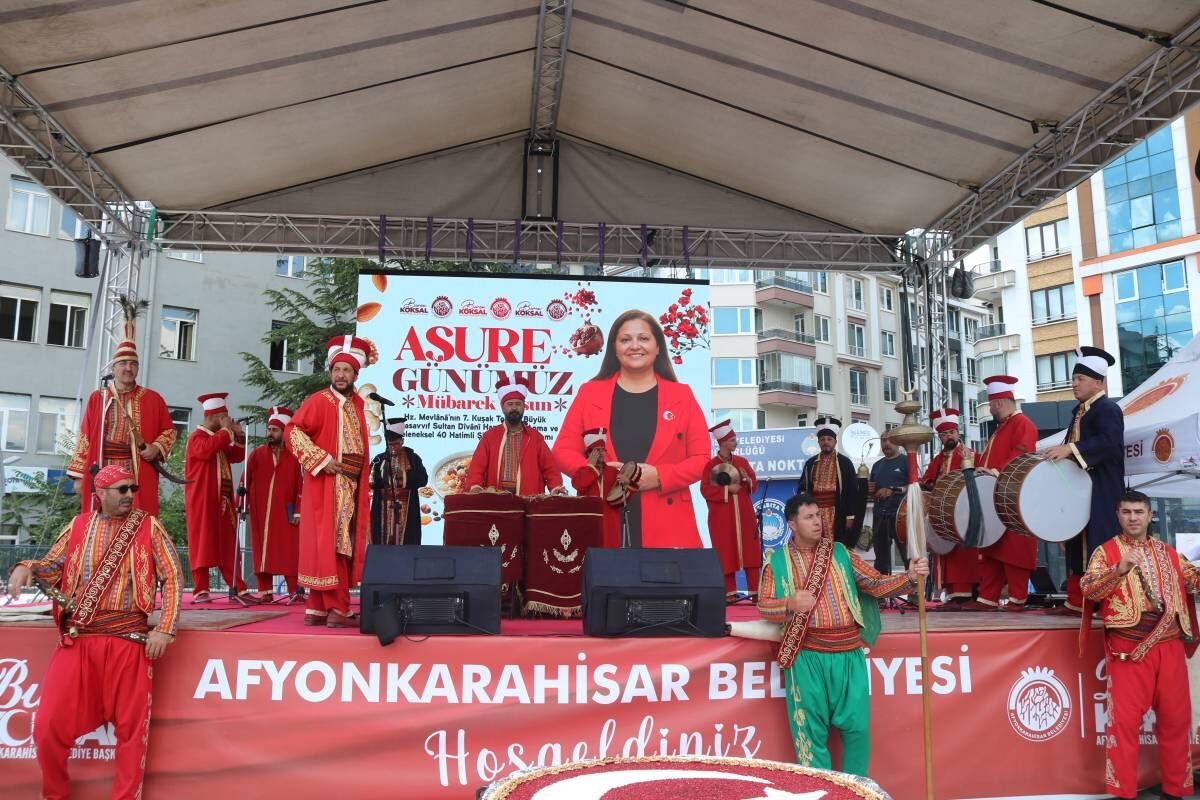 Afyon’da Kırk Hatimli Aşure Dağıtıldı (6)