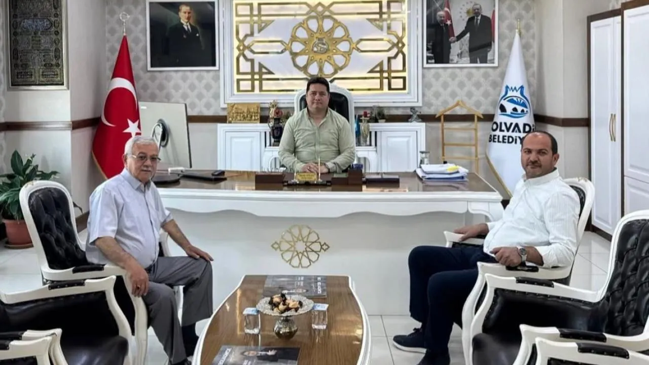 Başkan Derviş Aynacı’ya Makamında Ziyaret 1