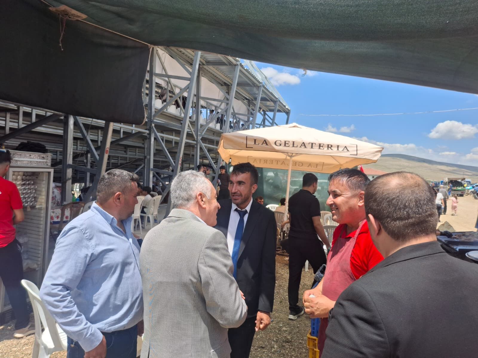 Chp'den 'İl Binası Kapalıydı' Haberlerine Cevap Geldi (8)
