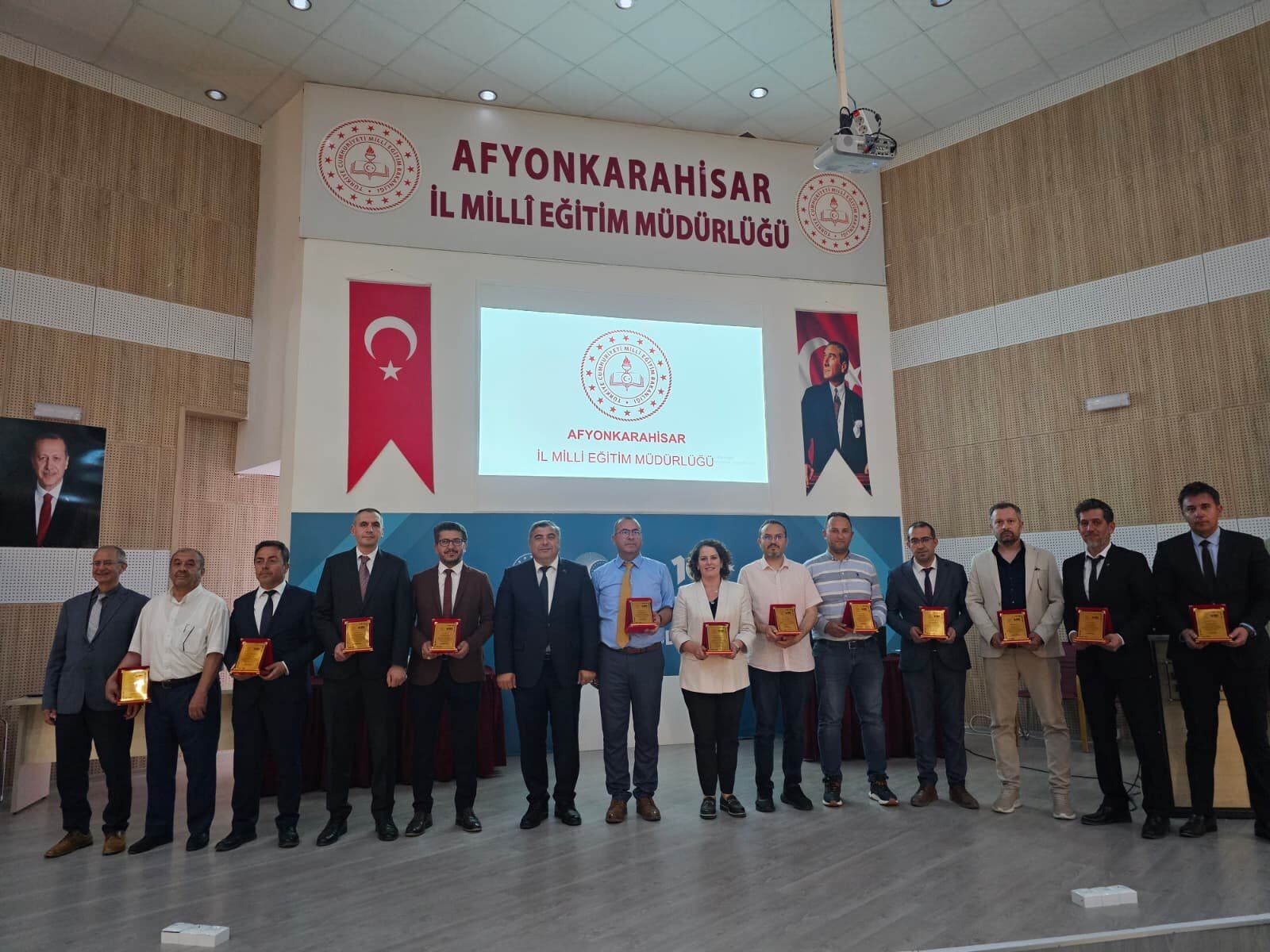 Erdem Ve Değer Ödülleri Sahiplerini Buldu3