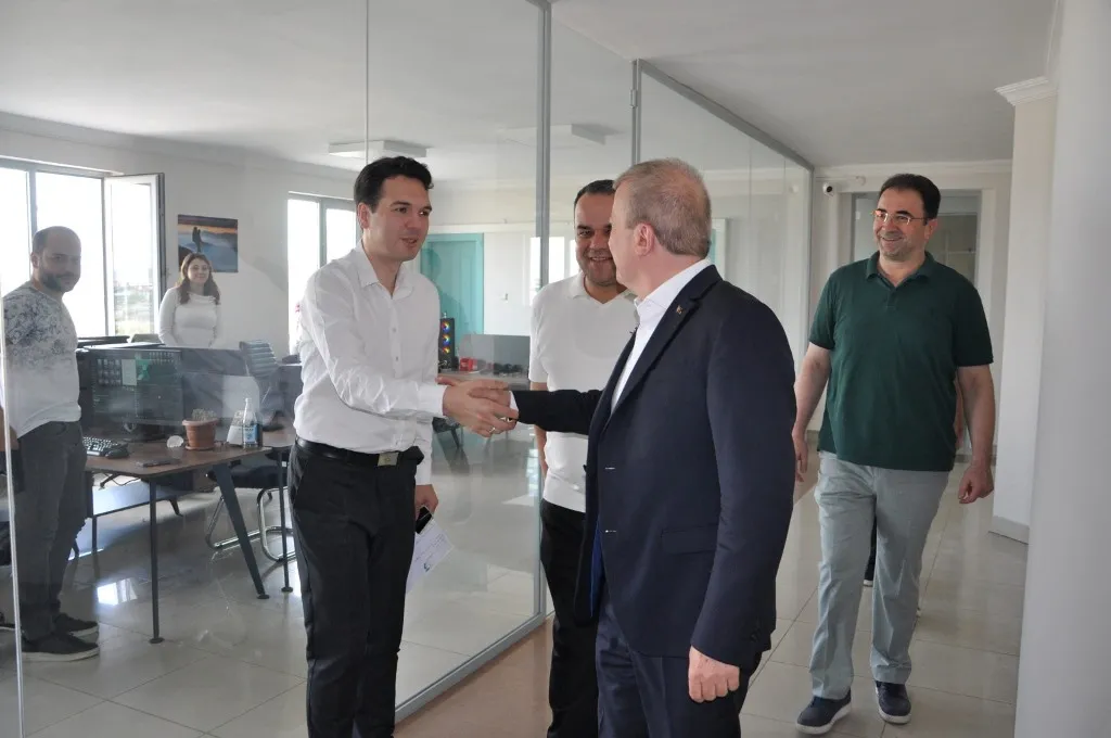 Eski Milletvekili Koçak Mermer Fuarını Değerlendirdi 4