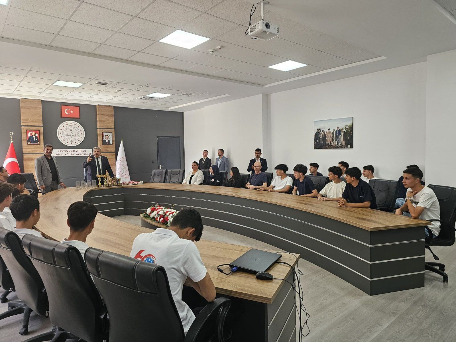 Gençli̇g Futbol Turnuvası'nda Ödüller Sahiplerini Buldu...2