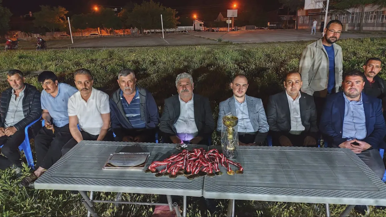Halı Saha Turnuvası Nefes Kesti 2