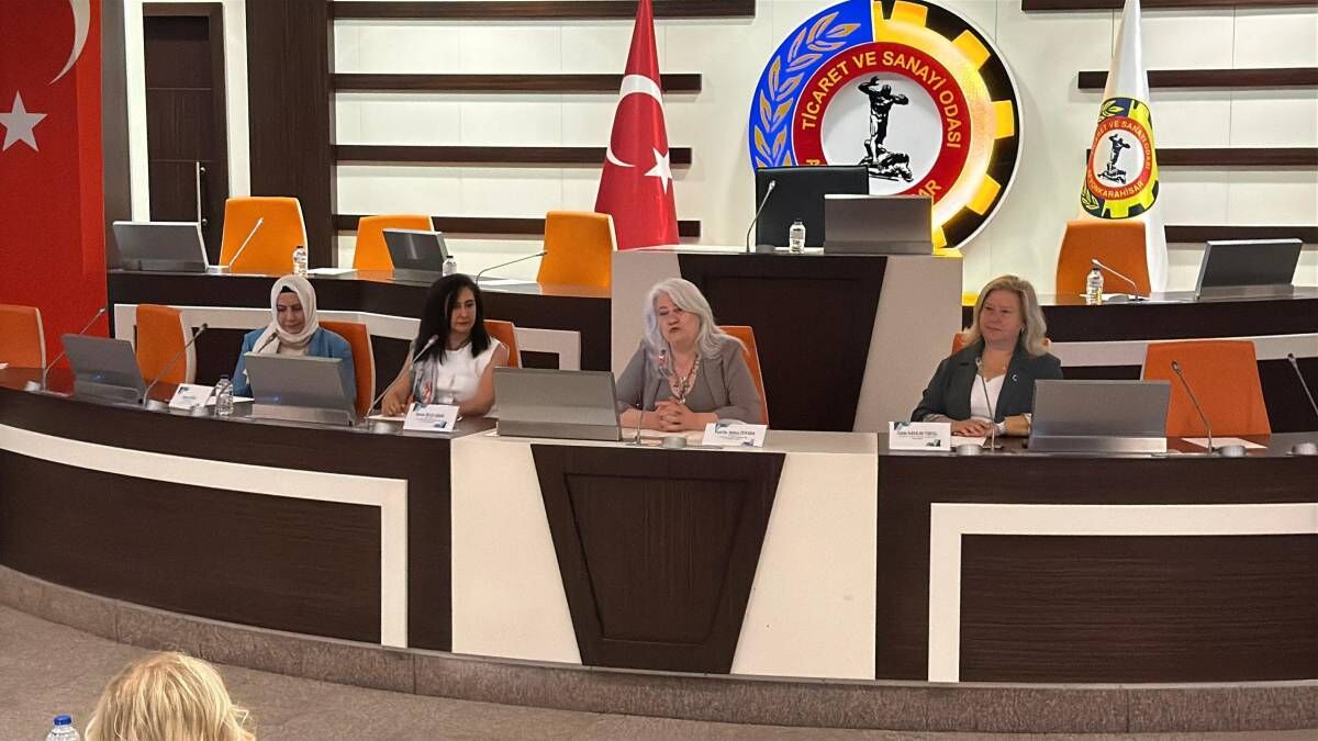 İş Dünyasinda Baba Kiz İli̇şki̇leri̇ (3)
