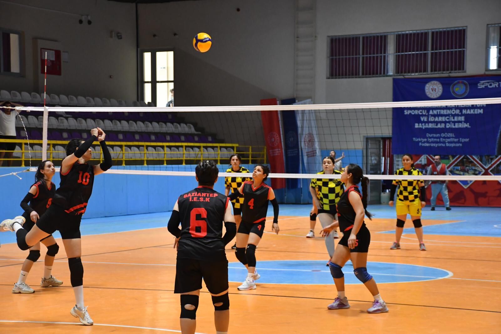 İşitme Engelliler Voleybol Türkiye Şampiyonası Başladı (5)