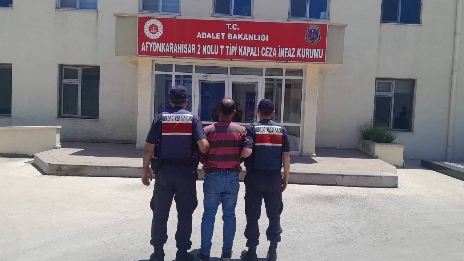 Jandarma Haftalık (1)