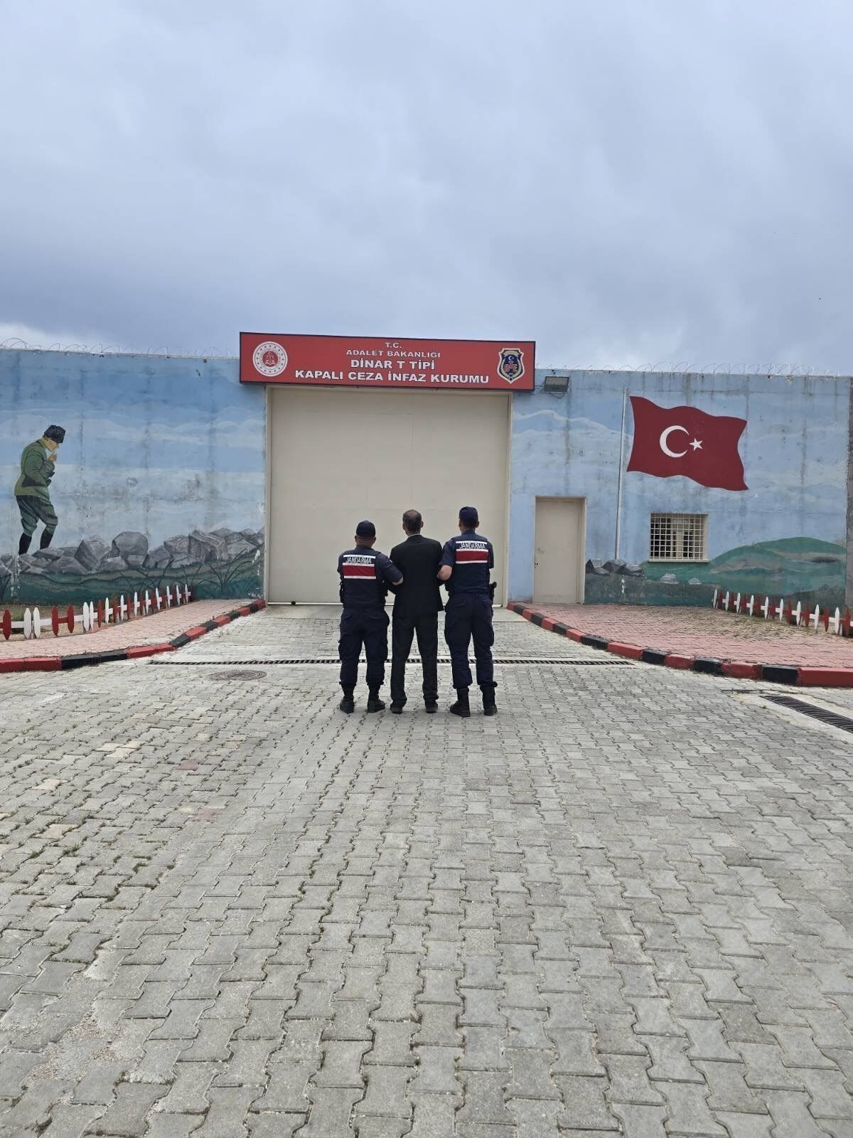 Jandarma Haftalık (4)