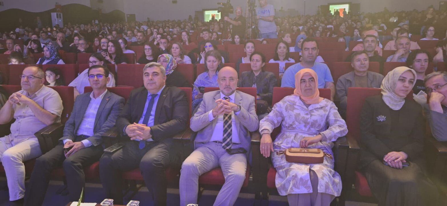 Maarif Topluluğundan Unutulmaz Yıl Sonu Gösterisi 5