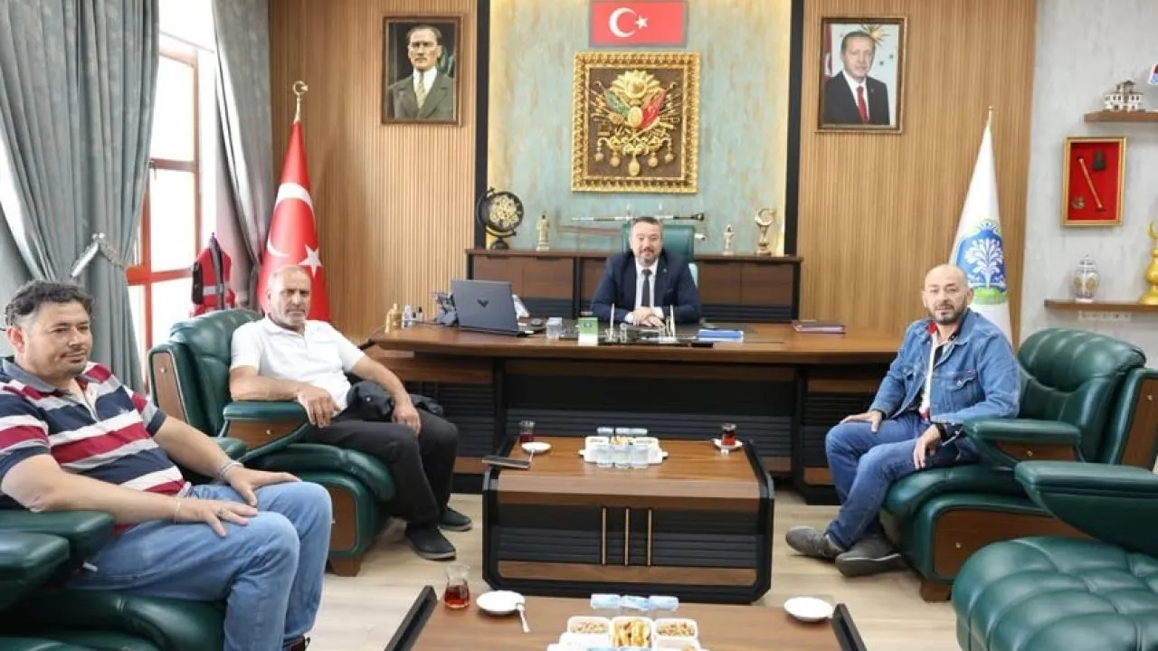Meclis Üyesi Akpınar'dan Başkan Öztaş'a Ziyaret 1