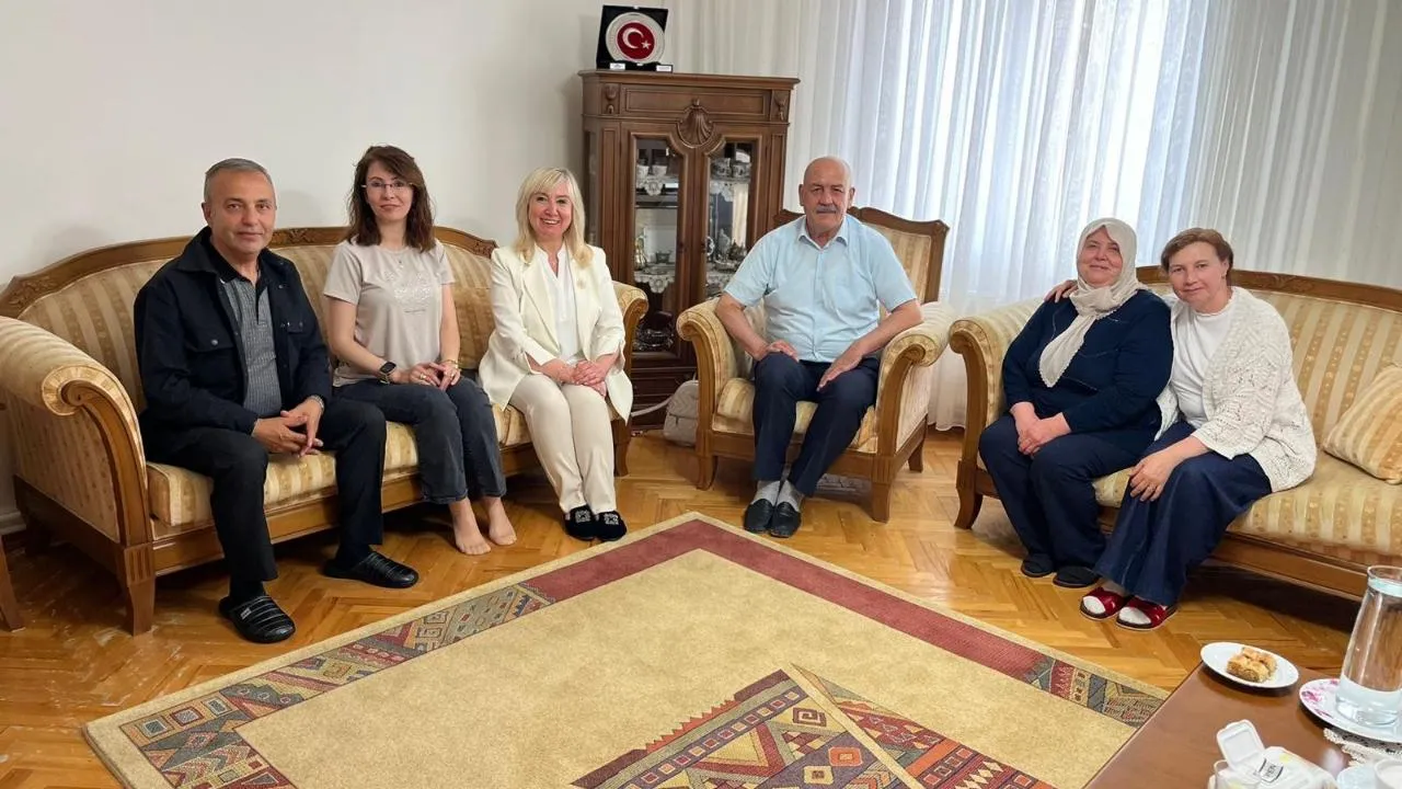 Mhp Kaçep’ten Şehit Babasına Ziyaret 2