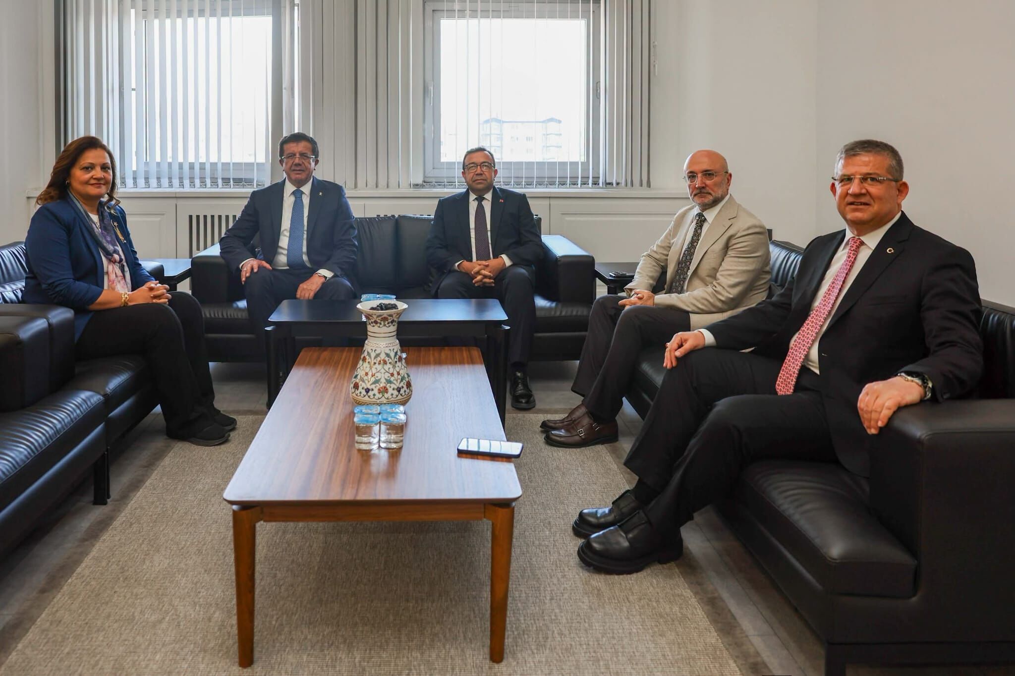 Nihat Zeybekci’den Afyonkarahisar’a Önemli Ziyaret 1