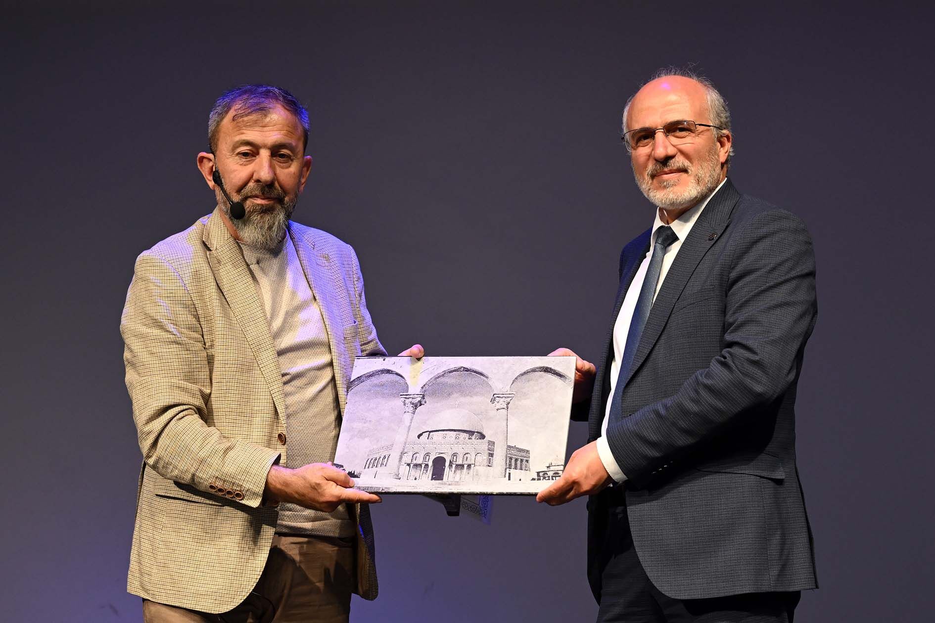Prof. Dr. Ahmet Dağ Akü’de Konuştu 4