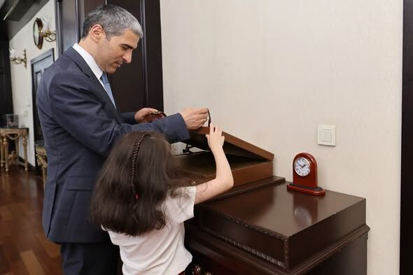Şahan Çi̇fti̇nden Vali̇ Aktaş’a Zi̇yaret