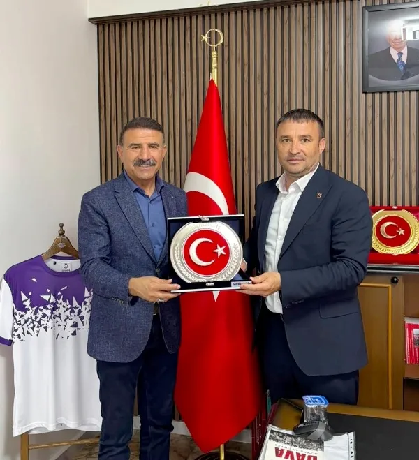 Sendika Kurmayları Mhp'de Buluştu 2