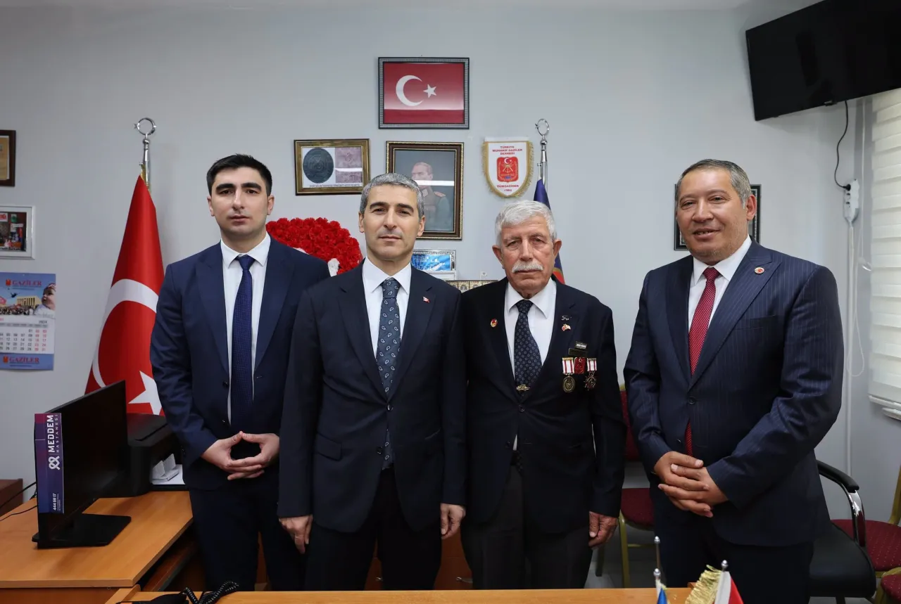 Vali Aktaş Şehit Yakınlarını Ziyaret Etti 2