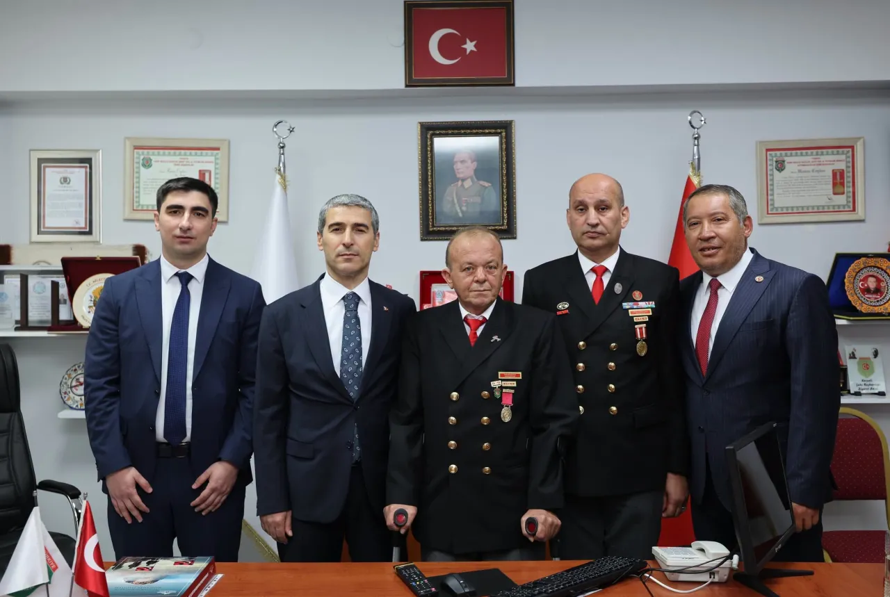 Vali Aktaş Şehit Yakınlarını Ziyaret Etti 3