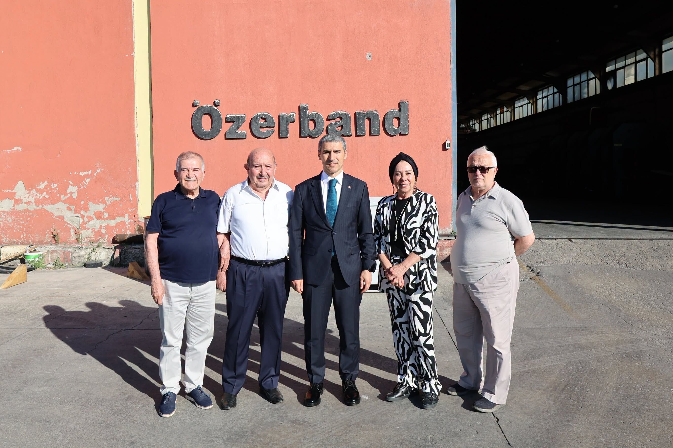 Vali Aktaş'tan Özerler Grup'a Ziyaret (2)